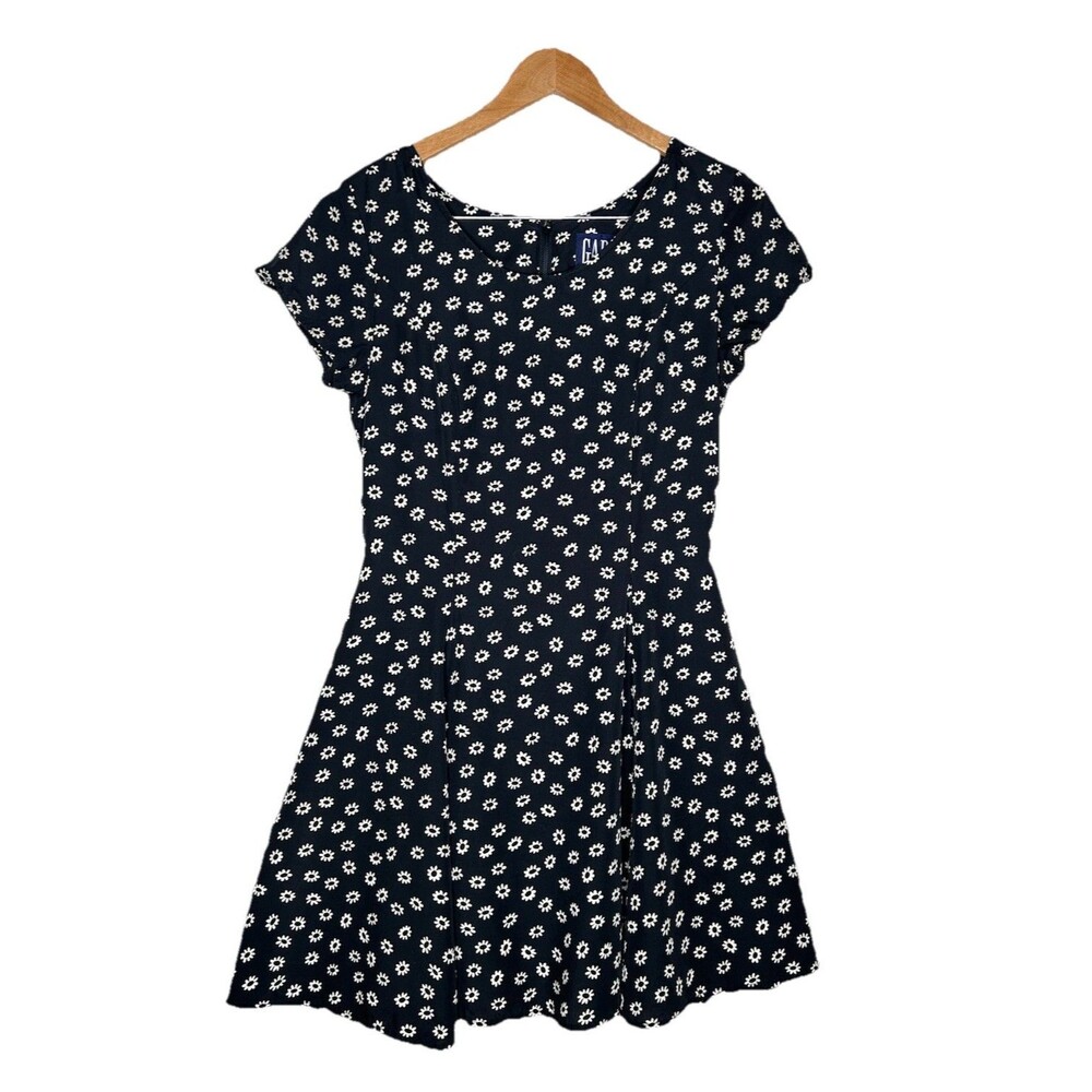 Gap Womens Size 4 Feminine Flirty Floral Daisy Print Fit and Flare Dress